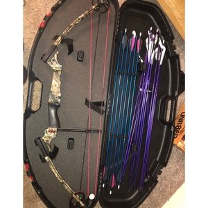 Genesis Right Handed Archery Bow and Arrows